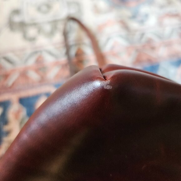 Full Grain Leather Small Crossbody Bag with adjustable strap - Picture 6 of 8